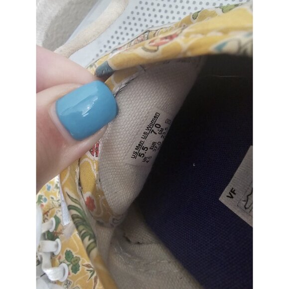 Vans Liberty of London Alice In Wonderland Women’s 7 Men's 5.5 Yellow Disney - Picture 6 of 7